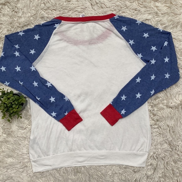 🎉HP🎉 Alternative Raglan Star Top 💗 Red White & Blue - Picture 4 of 12